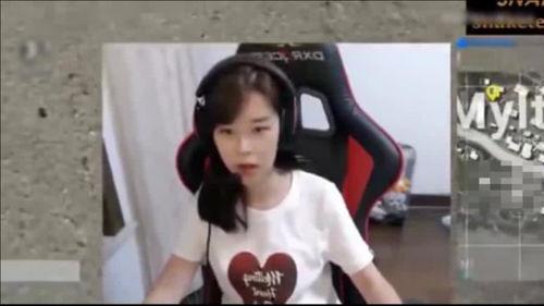 娱乐吃瓜酱抓鸡视频